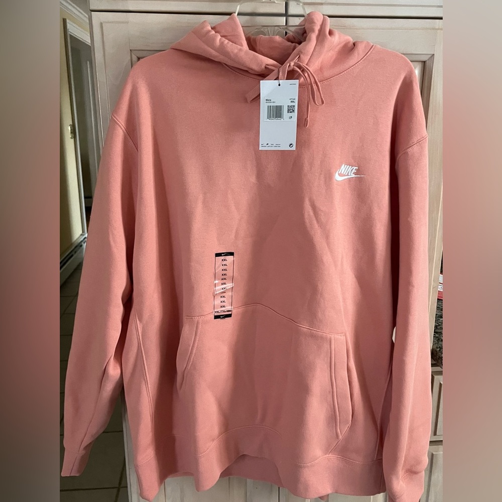 Never worn, NIKE sportswear club fleece, hooded pullover sweatshirt with pockets